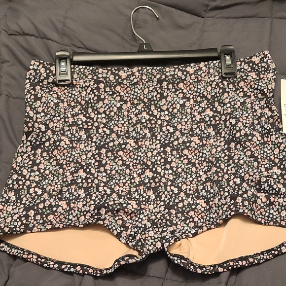 Jessica Rey Other - Jessica Rey High-Rise Floral Swim Shorts in Black with Pink